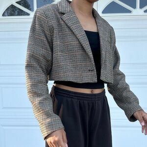 Cropped Brown Blazer